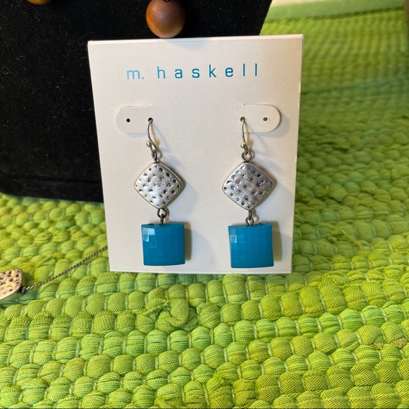 🆕60”necklace with matching earrings - Picture 4 of 5